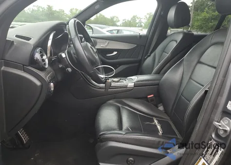 2019 Mercedes-Benz Glc 300 4Matic from USA, damaged, VIN WDC0G4KBXKV147685